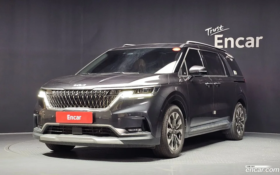 Kia Carnival 9 2022 — photo 1, buy with delivery to Moscow