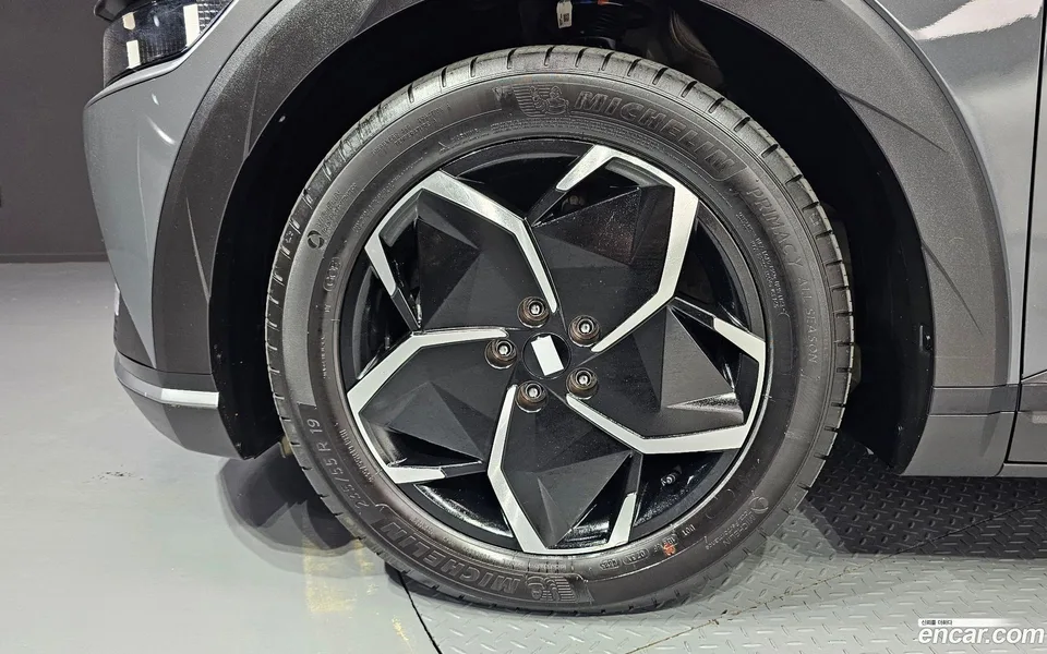 Hyundai Ioniq 5 AWD 2023 — thumbnail 5