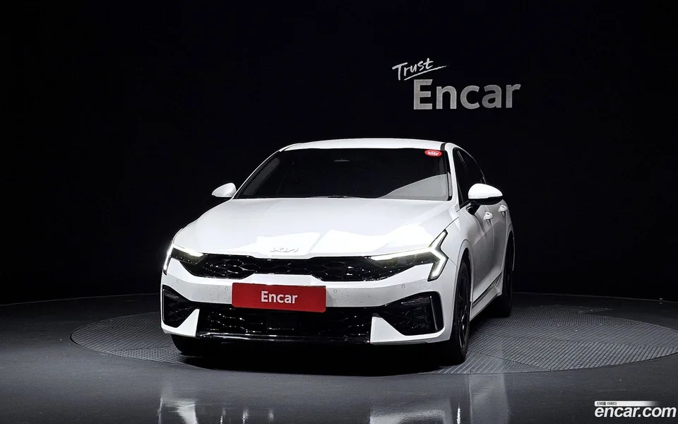 Kia K5 2.0 2024 — thumbnail 3