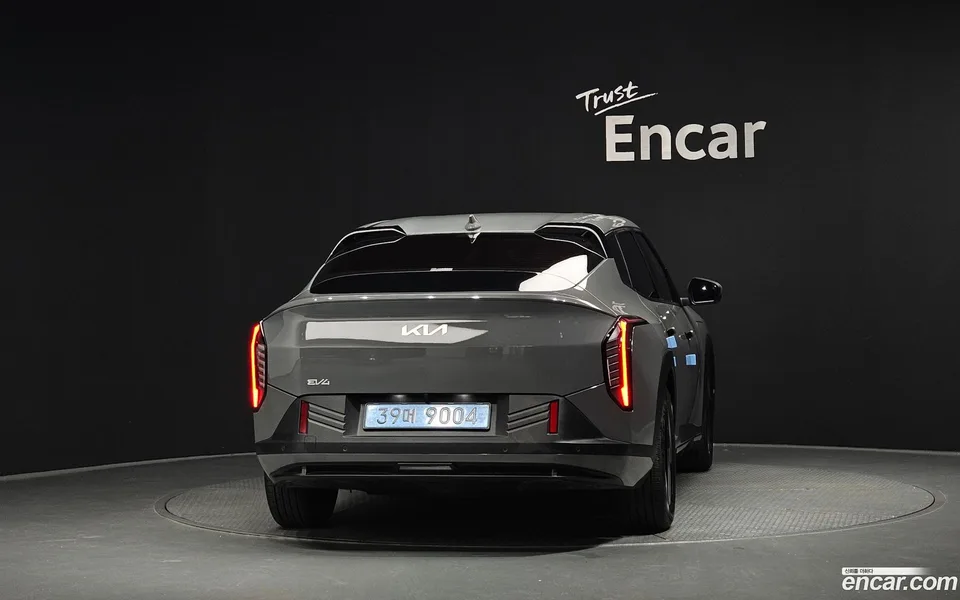 Kia EV4 2WD 2025 — thumbnail 4