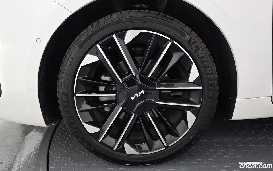 Kia K8 Hybrid 2025 — thumbnail 2
