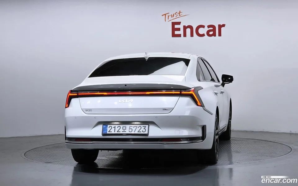 Kia K8 Hybrid 2025 — thumbnail 4