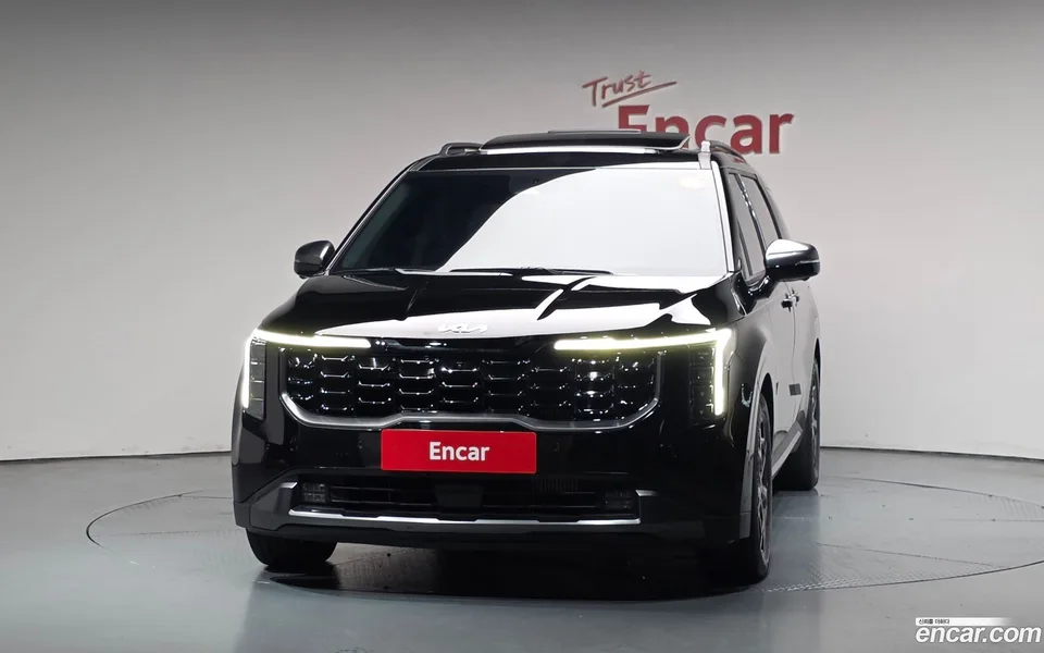 Kia Carnival 9 2024 — thumbnail 3