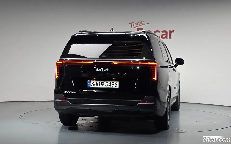 Kia Carnival 9 2024 — thumbnail 4