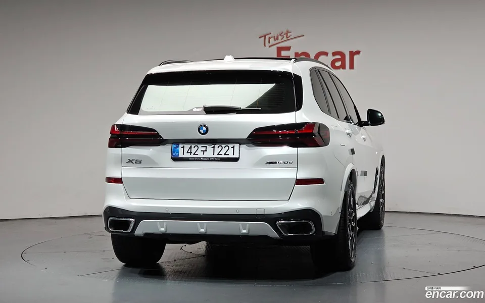 BMW X5 xDrive 30d M 2025 — thumbnail 4