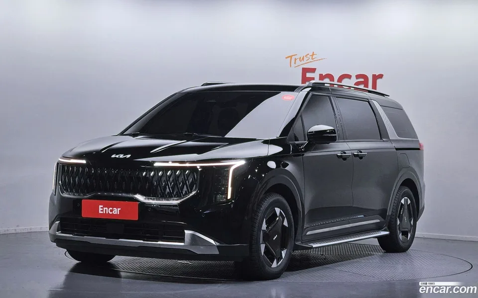 Kia Carnival HEV 9 2025 — photo 1, buy with delivery to Moscow