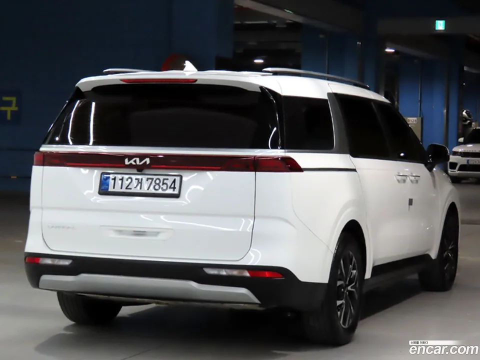 Kia Carnival 9 2022 — thumbnail 4