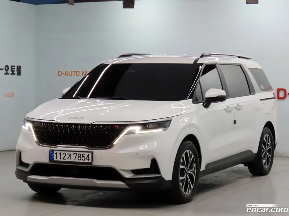 Kia Carnival 9 2022 — photo 1, buy with delivery to Moscow