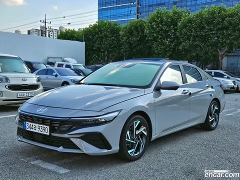 Hyundai Avante CN7 2024