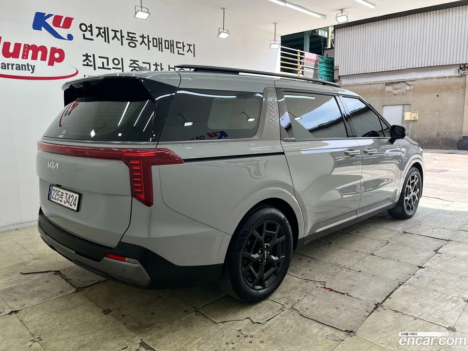 Kia Carnival 9 2024 — thumbnail 4