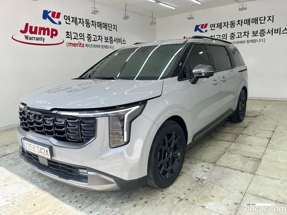 Kia Carnival 9 2024 — photo 1, buy with delivery to Moscow