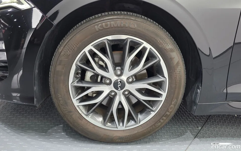 Kia K5 2.0 2023 — thumbnail 2