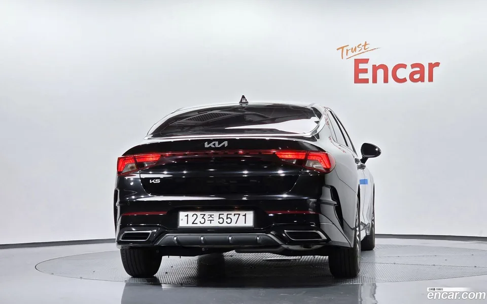 Kia K5 2.0 2023 — thumbnail 4