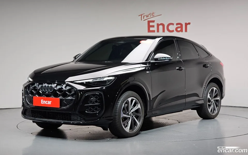 Audi Q5 (80A) 40 TFSI S Line 2025 — photo 1, buy with delivery to Moscow
