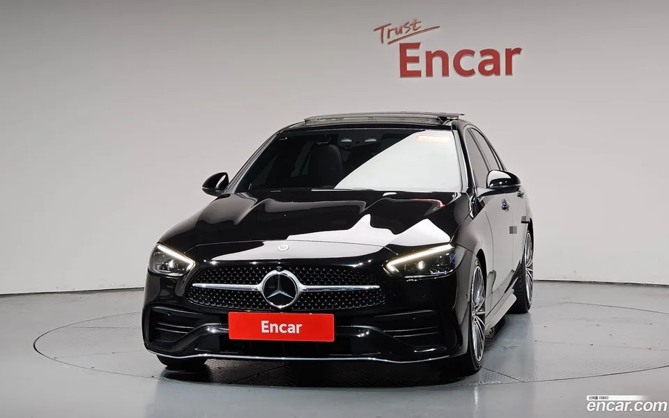 Mercedes-Benz C-Class C300 4MATIC AMG Line 2024 — thumbnail 3