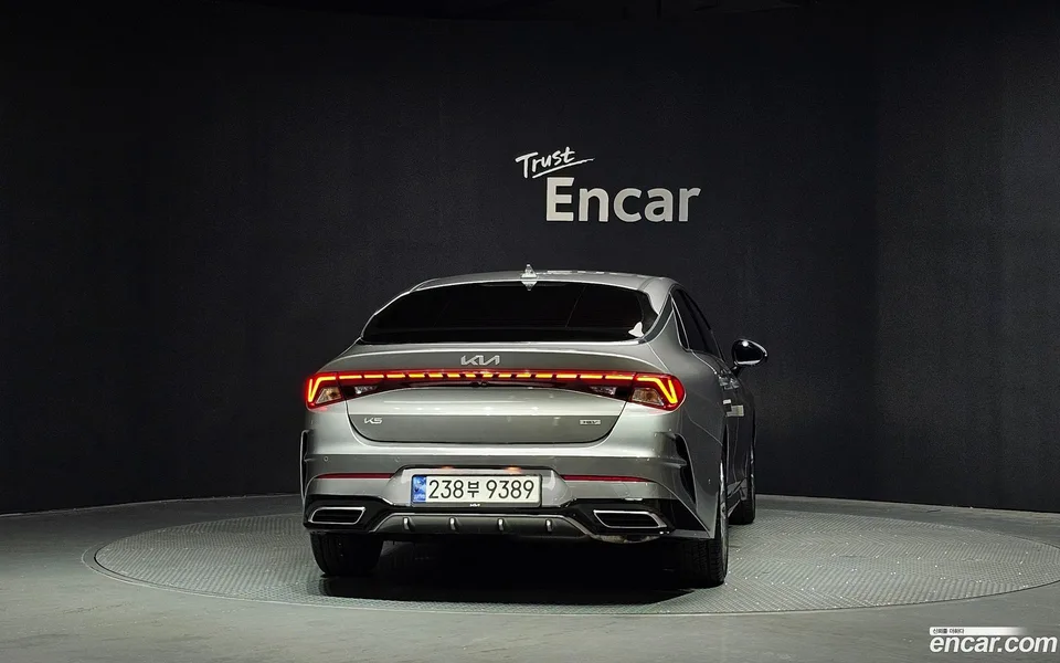 Kia K5 Hybrid 2023 — thumbnail 4