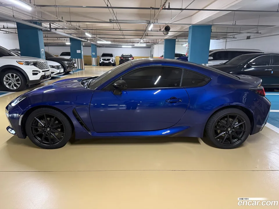 Toyota GR86 2.4 2025 — thumbnail 2