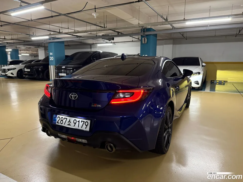 Toyota GR86 2.4 2025 — thumbnail 4