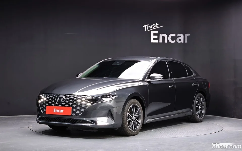 Hyundai Grandeur IG 3.0 LPi 2022 — photo 1, buy with delivery to Moscow