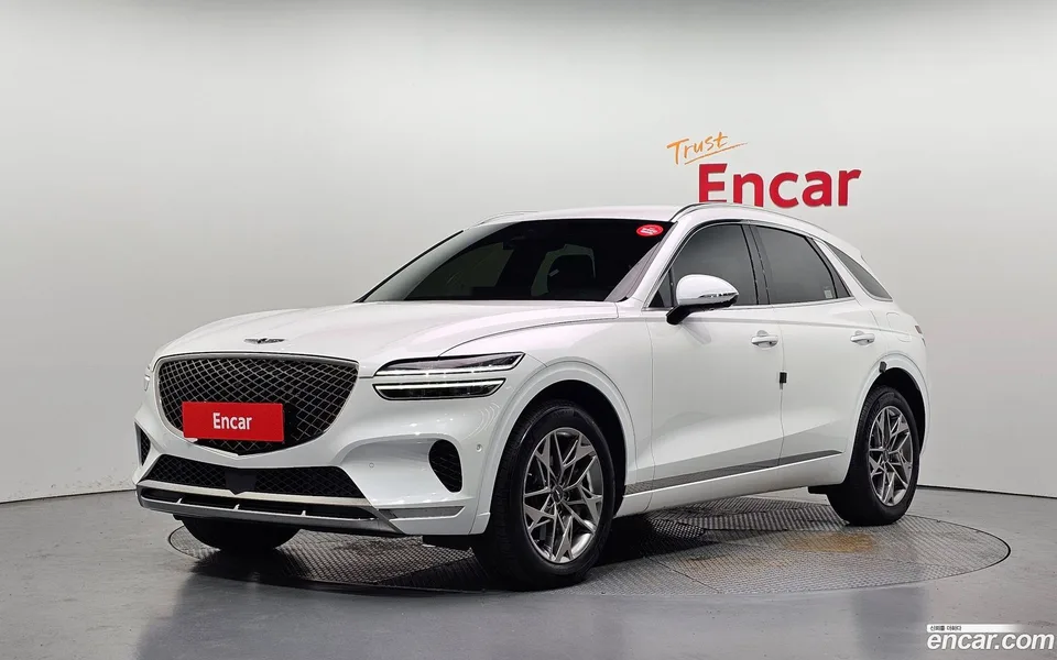 Genesis GV70 2.5T AWD 2022 — photo 1, buy with delivery to Moscow