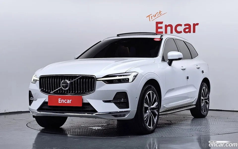 Volvo XC60 B6 2022 — photo 1, buy with delivery to Moscow