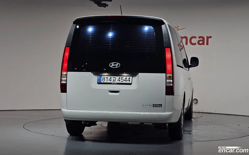 Hyundai Staria 5 2025 — thumbnail 4