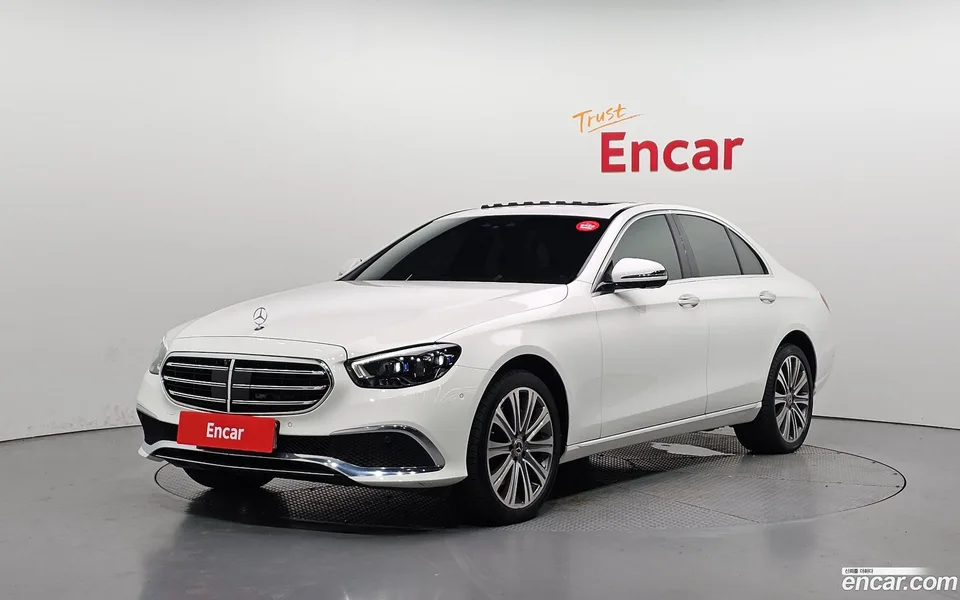 Mercedes-Benz E-Class E350 4MATIC 2023 — photo 1, buy with delivery to Moscow
