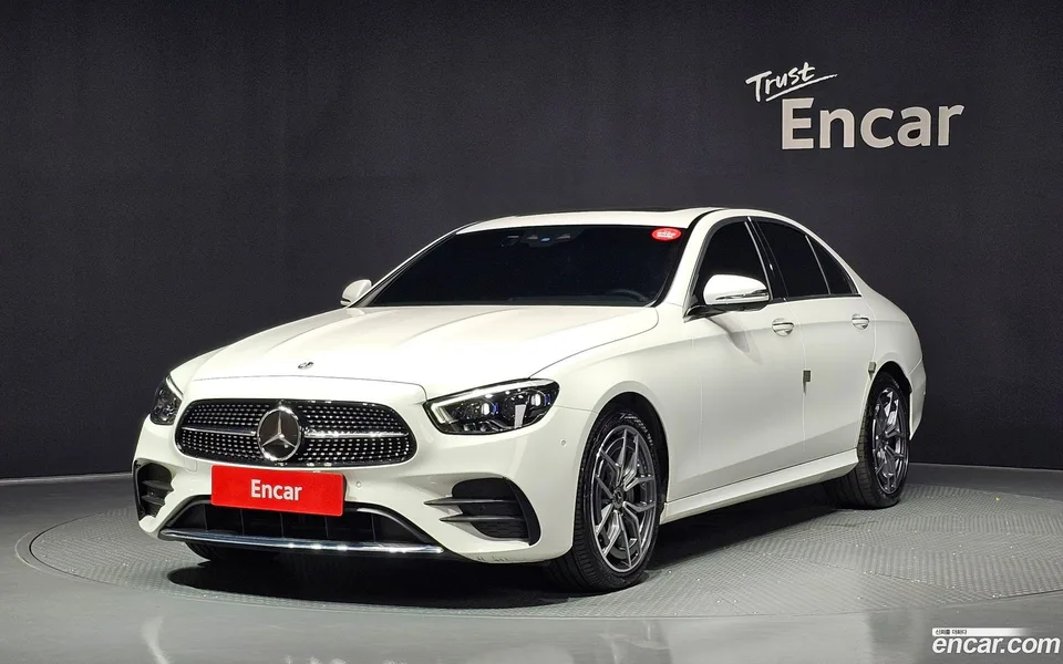 Mercedes-Benz E-Class E220d 4MATIC AMG Line 2023 — photo 1, buy with delivery to Moscow
