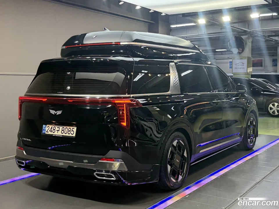 Kia Carnival 9 () 2024 — thumbnail 3