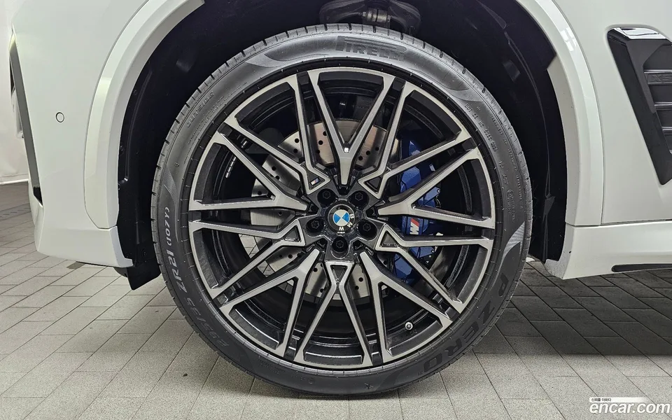 BMW X5M 4.4 2025 — thumbnail 2