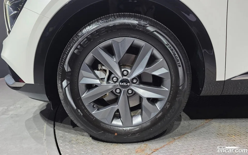 Kia Sportage 1.6 2WD 2024 — thumbnail 2