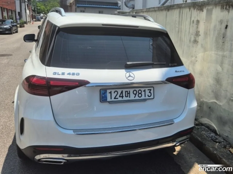 Mercedes-Benz GLE-Class GLE450 4MATIC 2023 — thumbnail 3