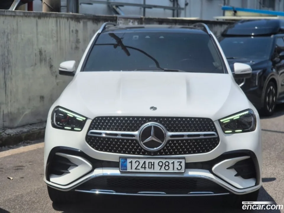 Mercedes-Benz GLE-Class GLE450 4MATIC 2023 — photo 1, buy with delivery to Moscow