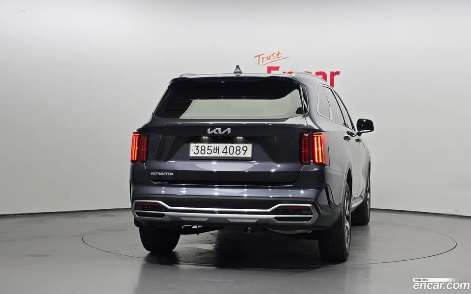 Kia Sorento 2.2 2WD 2023 — thumbnail 4
