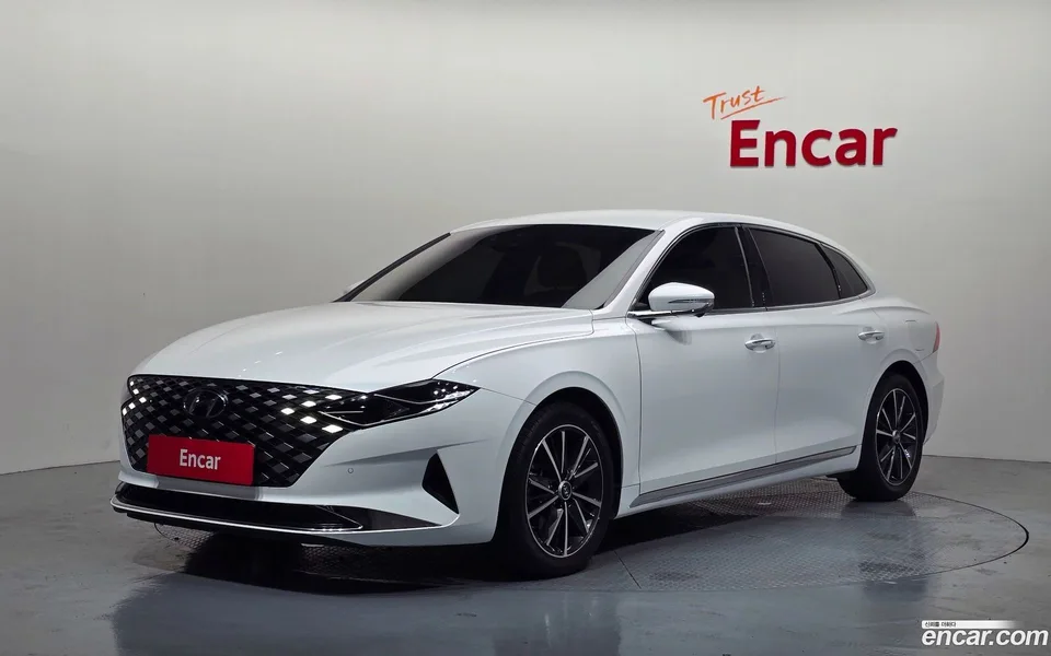 Hyundai Grandeur IG 2.5 2022 — фото 1, купить с доставкой в Москву
