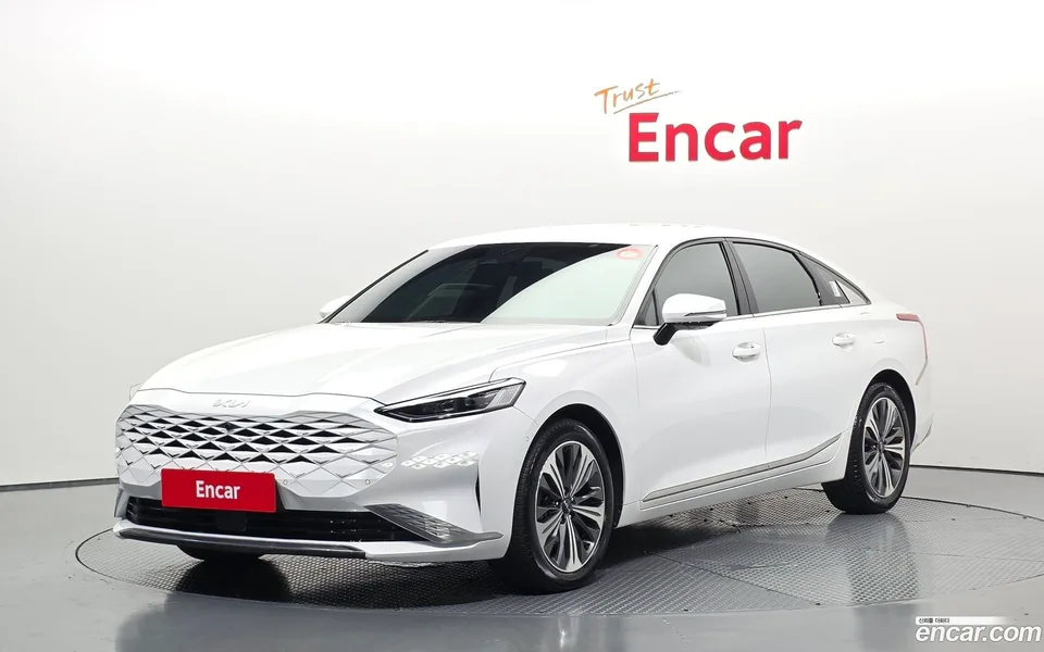 Kia K8 Hybrid 2023 — photo 1, buy with delivery to Moscow