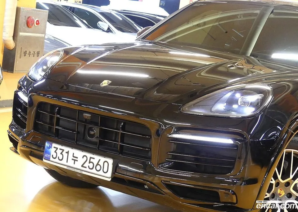 Porsche Cayenne 3.0 2022 — thumbnail 2