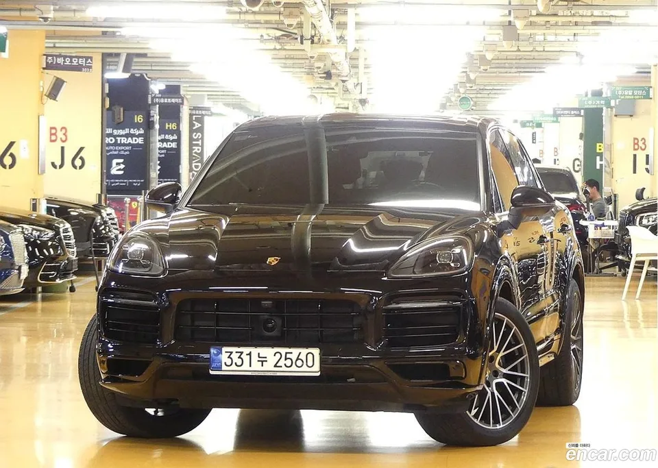 Porsche Cayenne 3.0 2022 — thumbnail 3