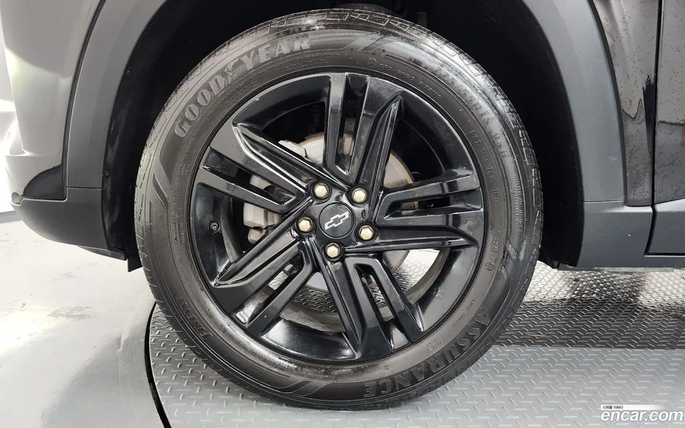 Chevrolet Trax Crossover 1.2 ACTIV 2023 — thumbnail 2