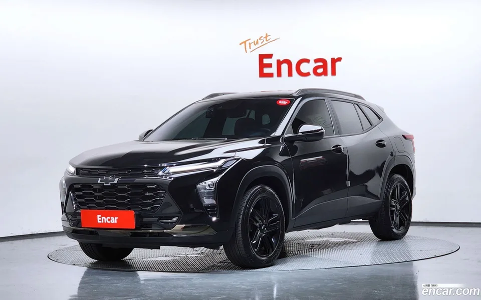 Chevrolet Trax Crossover 1.2 ACTIV 2023 — photo 1, buy with delivery to Moscow
