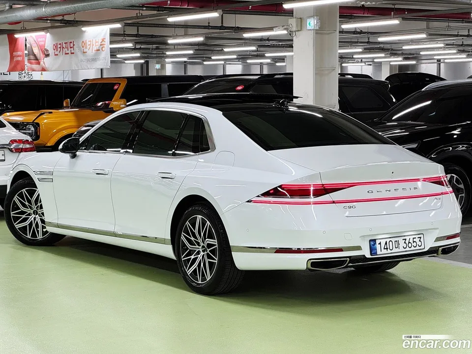 Genesis G90 3.5 2WD 2023 — миниатюра 3