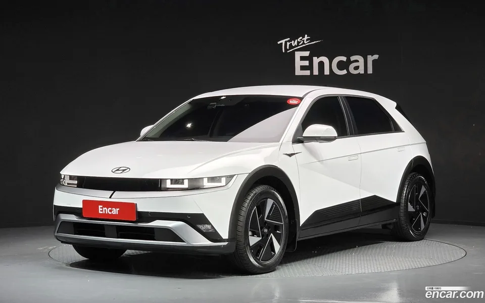 Hyundai Ioniq 5 2025 — photo 1, buy with delivery to Moscow