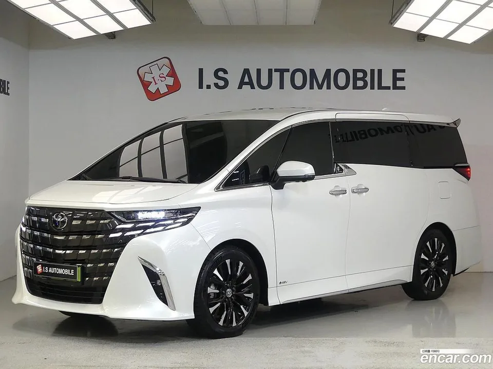 Toyota Alphard 2.5 HEV AWD 2025 — photo 1, buy with delivery to Moscow