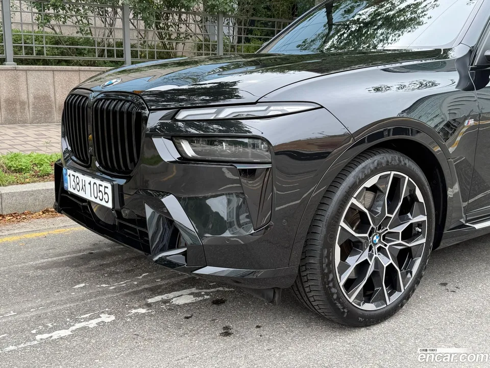 BMW X7 xDrive 40d M 6 2025 — thumbnail 3