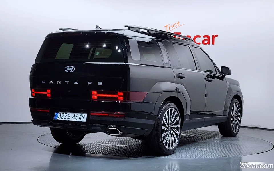 Hyundai SantaFe 2.5T 2WD 2024 — фото 1, купить с доставкой в Москву