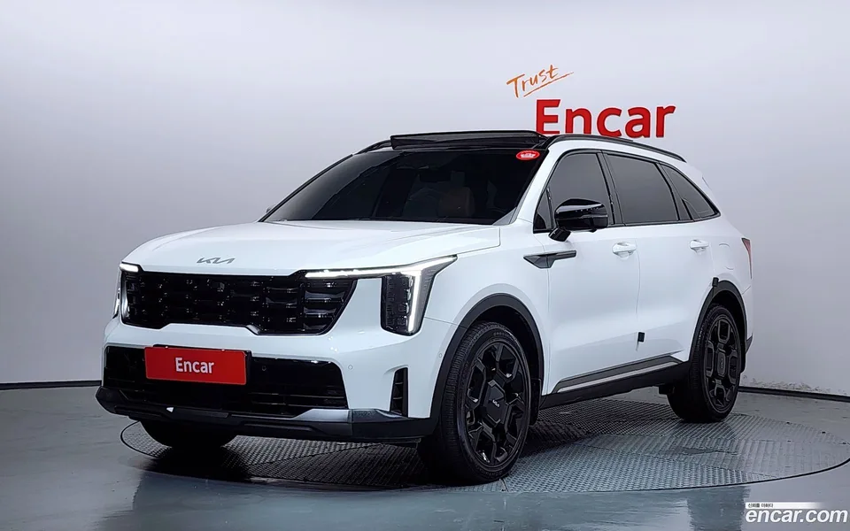 Kia Sorento 2.5T 2WD 2023 — photo 1, buy with delivery to Moscow