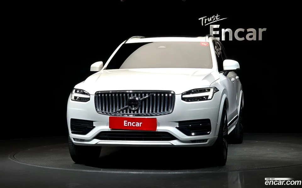 Volvo XC90 B6 2025 — thumbnail 3
