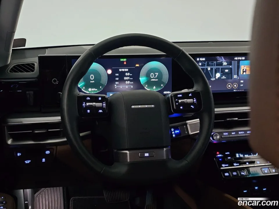 Hyundai Grandeur 2.5 2WD 2023 — thumbnail 2