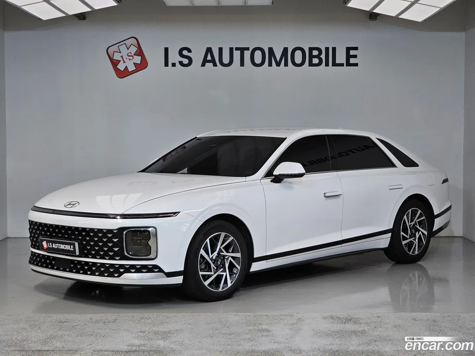 Hyundai Grandeur 2.5 2WD 2023 — photo 1, buy with delivery to Moscow