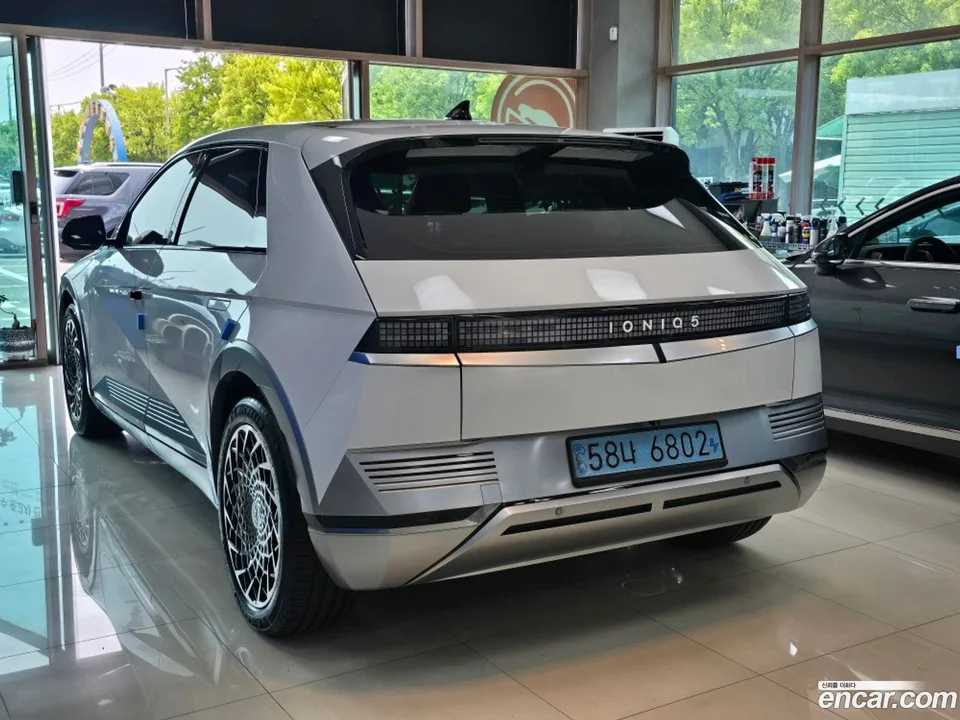 Hyundai Ioniq 5 2022 — thumbnail 4